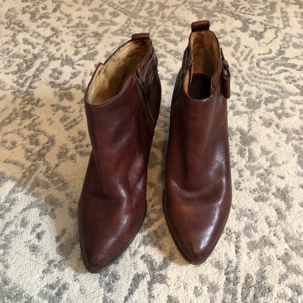 Frye women’s Reina booties